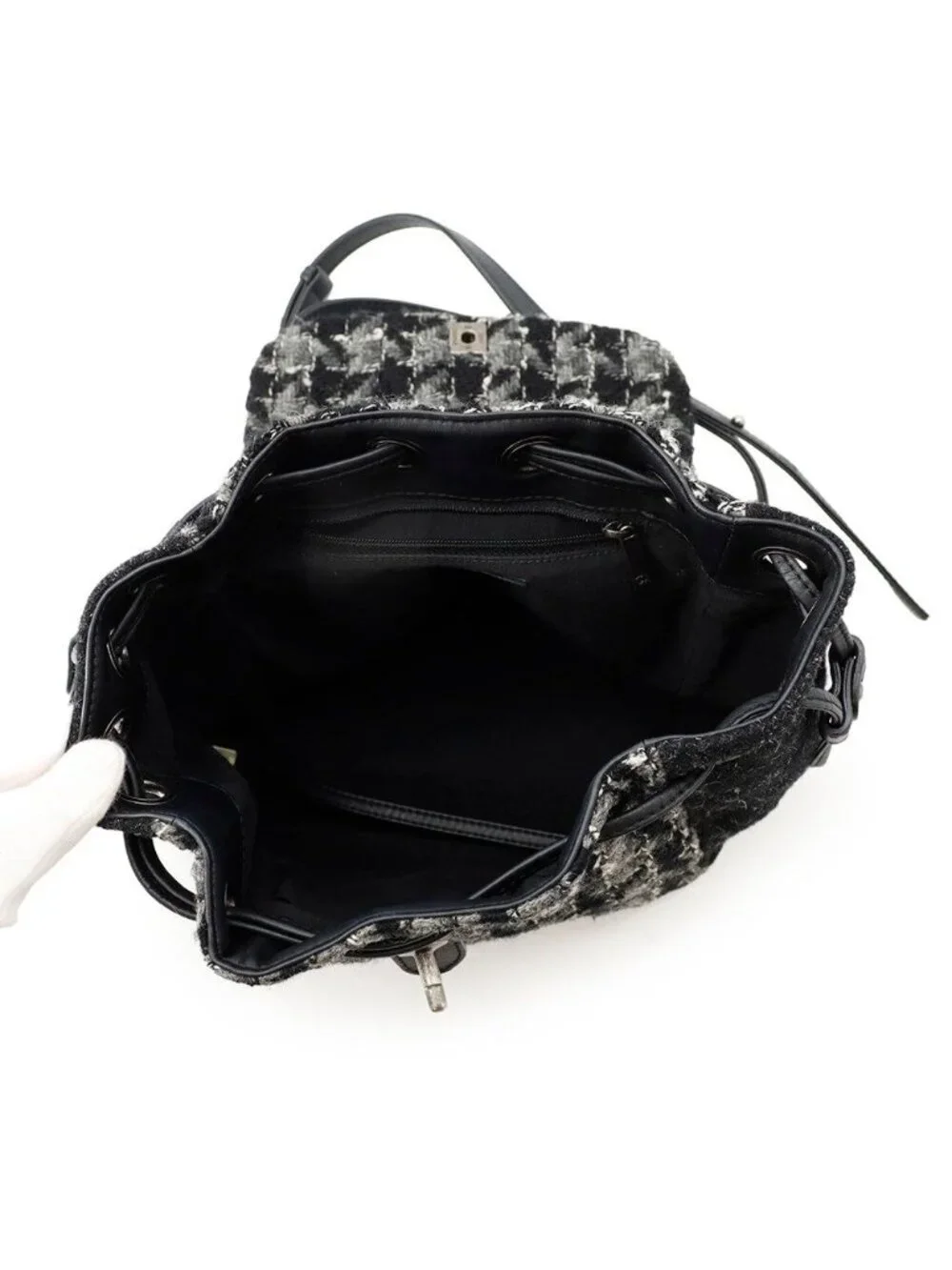 Chanel this authentic